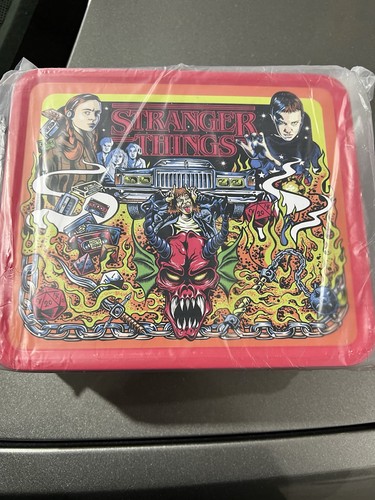 Stranger things tin - stranger, lunch