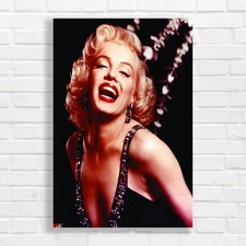 Iconic Marilyn Monroe Glamour