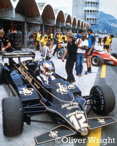 Nigel mansell sat his jps - mansell,