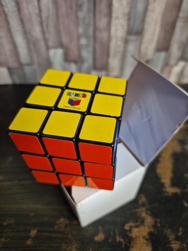 Rare official rubik cube - rubik’s,
