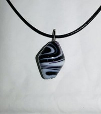 Pretty MINI GLASS 3D Kite Shaped Black & White Pendant NECKLACE