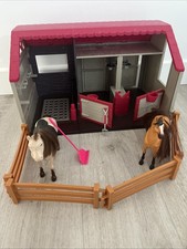Lori animal Play Barn with lights 