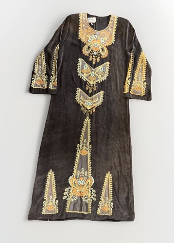 Vintage velvet embroidered - vintage,