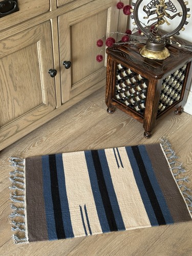 Handmade flat woven rug - flat, x