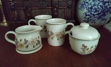 Marks and Spencer autumn leaves 2x mugs, milk jug, lidded sugar bowl excellent c