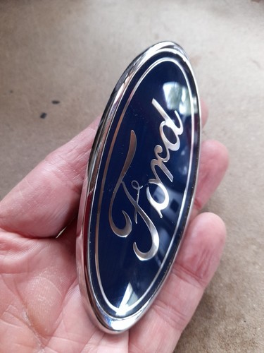 Ford mondeo badge - ford,
