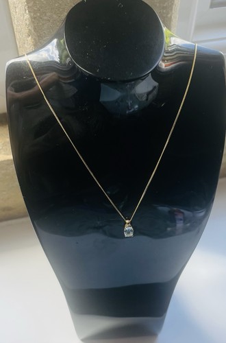 9ct gold pendant - 9ct, 8mm