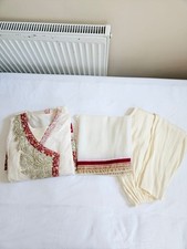 Women’s Pakistani Asian