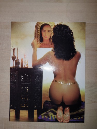 Loose playboy pages with - 10,