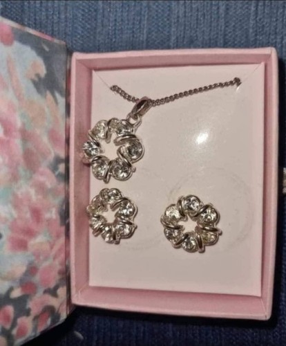 Avon necklace and - necklace, set