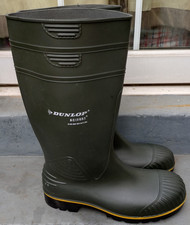 mens green DUNLOP Acifort