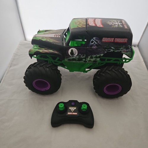Monster jam grave - digger, rc