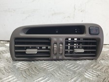 Lexus GS300 1998 centre