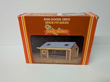Hornby Goods Shed R506 Boxed