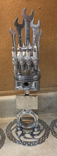 Actual piston crown of - &,