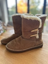 Ladies Bear Paw Suede Boots Size 4 Brown