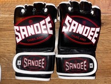 Sandee Muay Thai MMA Gloves Size M (Adults)