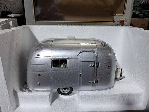 Motor city classic airstream - city,