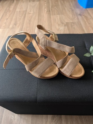 Women s crossover - s,