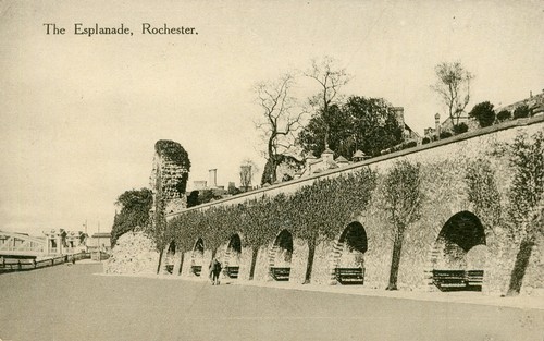 Rochester kent esplanade - rochester,