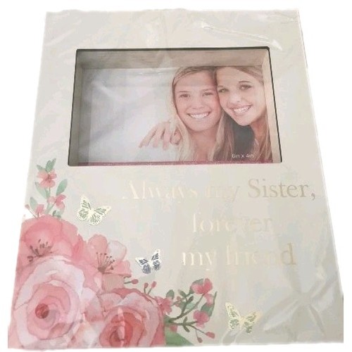 Wooden sister photo frame keep