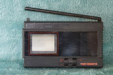 VINTAGE SINCLAIR POCKET BLACK & WHITE TELEVISION.UNTESTED.