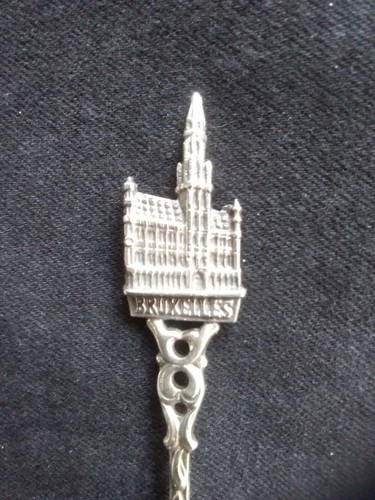 Silver plated collectors spoon - collectors,