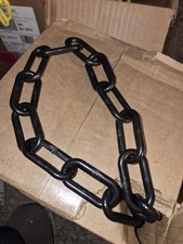 100 Ft. Plastic Chain Black 2"