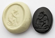 GEORGIAN CHERUB / BACCHUS DRINKING FROM URN GLASS INTAGLIO SEAL 'W.B' c1800