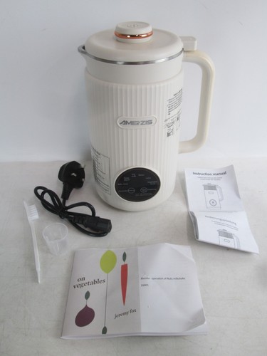 Nut milk maker in 1 - nut,