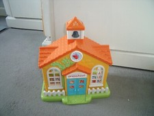 ELC SUNFLOWER PRE SCHOOL DELIGHTFUL DOLLS HOUSE WITH SOUNDS CLOCK BELL & DOLLS