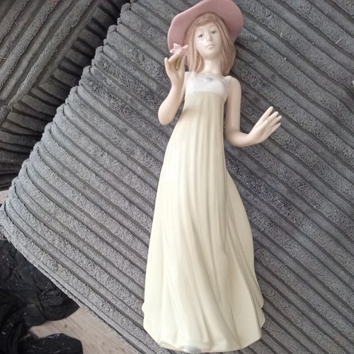 Vintage nao lladro - vintage, gentle