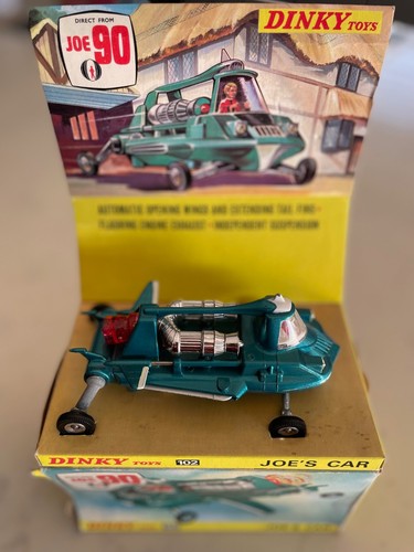 1st issue dinky - dinky, 102