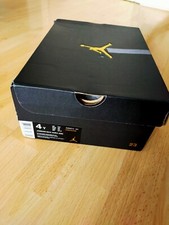 jordan max aura gs JUNIOR SIZE 3.5