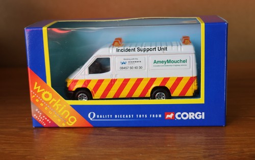 Corgi ty82003 ford transit - ford,