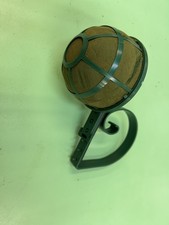 Le Clip Oasis Floral Pew Ends