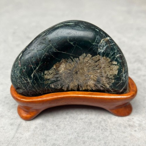 Suiseki japanese viewing - viewing, stone