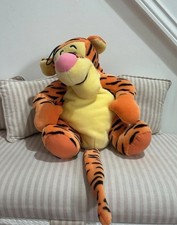 Vintage 90s Tigger Disney Hot