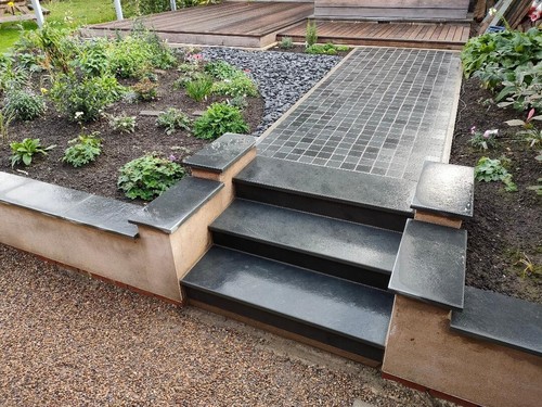 Slate cobble stones - -, garden