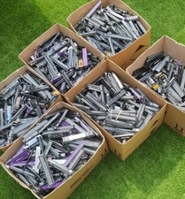 Joblot Avon eyeliners 100