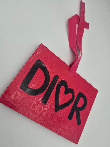 Dior gift bag - gift,