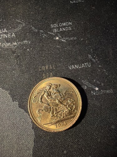 Full gold sovereign - full,