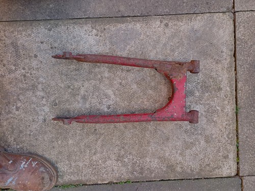 Yamaha rd125dx swinging arm - swinging,