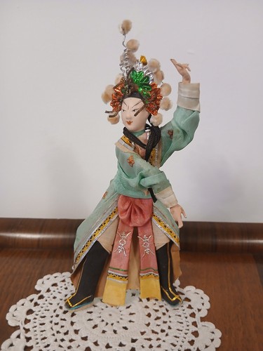 Vintage chinese peking - peking, opera