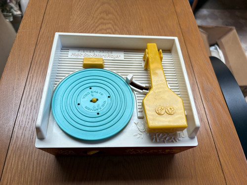 Fisher price music box - music, box-record