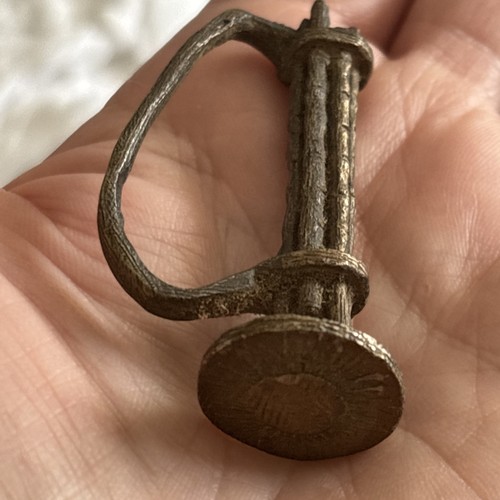 Pewter pipe tamper modelled - pewter, as