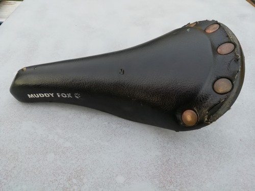Muddy fox viscount - muddy,