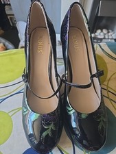 Beautiful Lotus Shoes Size 8