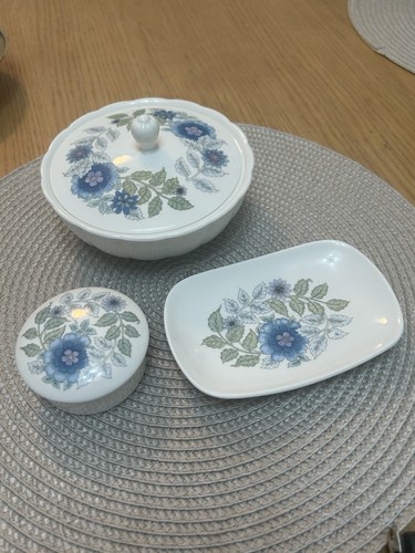 Wedgewood clementine bone - x,