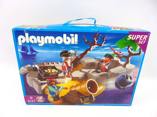 Playmobil pirate island - playmobil,